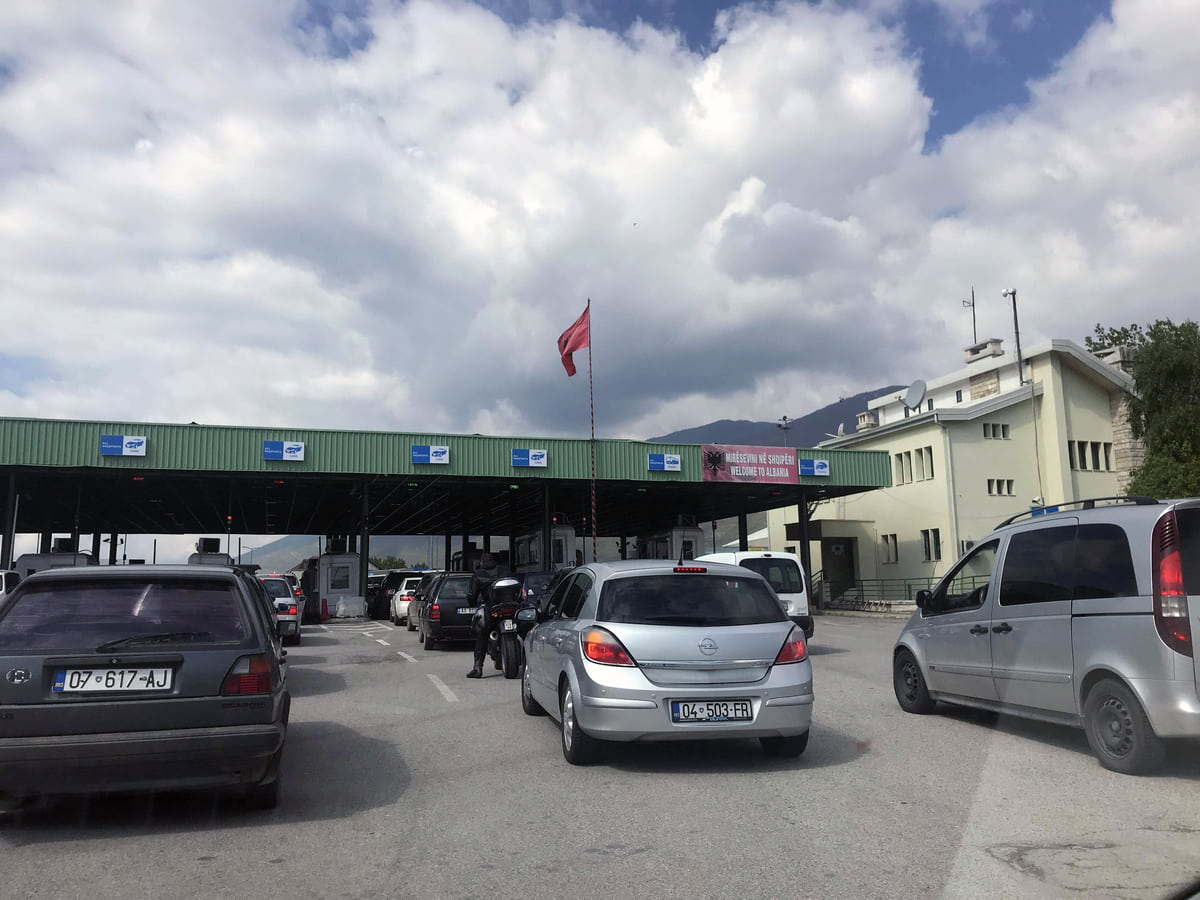 Border crossing from Kosovo to Albania